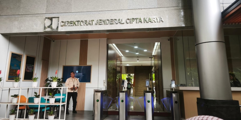 Pakar Hukum Dorong Kejagung Turun Tangan Usut Dua Kasus yang Seret Nama Wamen PU Diana
